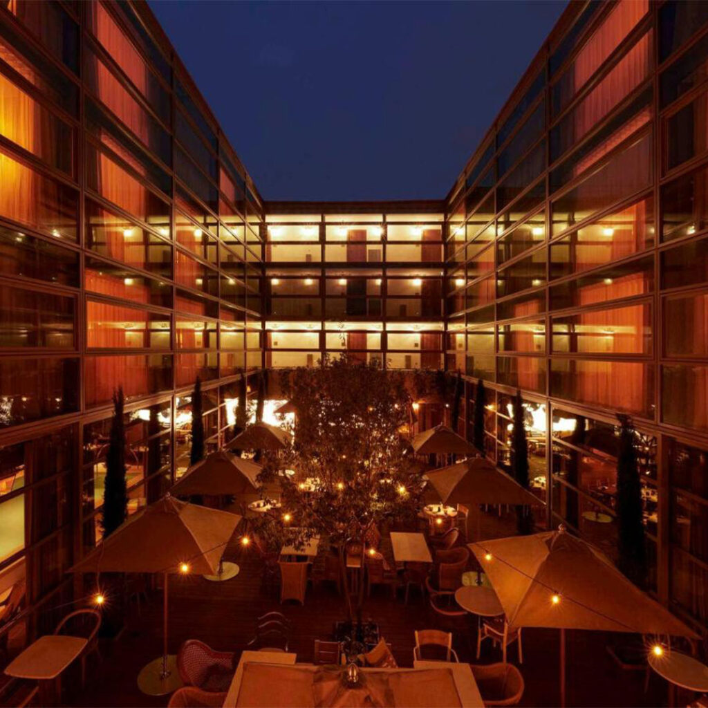 Mondrian Bordeaux Les Carmes - Bordeaux, France Mondrian Bordeaux Les Carmes - Bordeaux, France