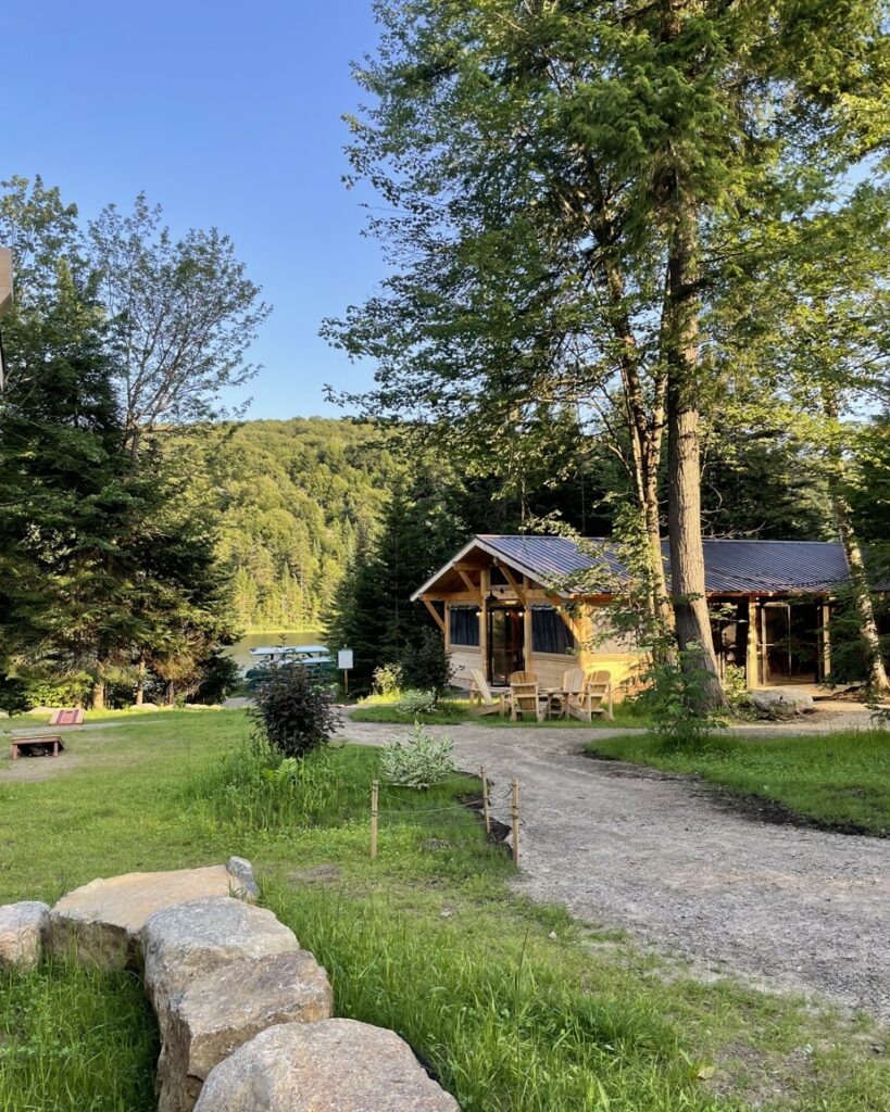Huttopia Les Deux Lacs—Laurentides - Mont-Blanc, Canada Huttopia Les Deux Lacs—Laurentides - Mont-Blanc, Canada
