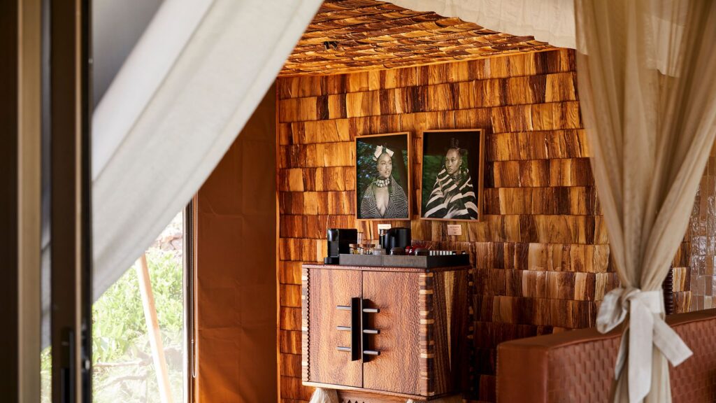 Laba Grumeti Art Lodge - Grumeti Game Reserve, Tanzania
