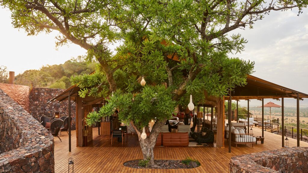 Laba Grumeti Art Lodge - Grumeti Game Reserve, Tanzania