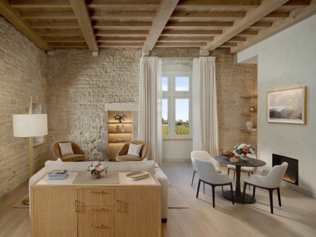 Château la Commaraine - Pommard, France