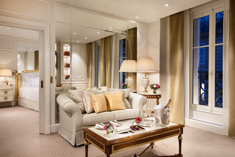 Hotel Splenidide Royal Paris - Paris, France