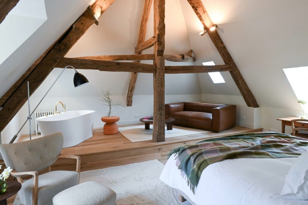 Hôtel Restaurant Les Prés - Saint-Hilaire-le-Chatel, France