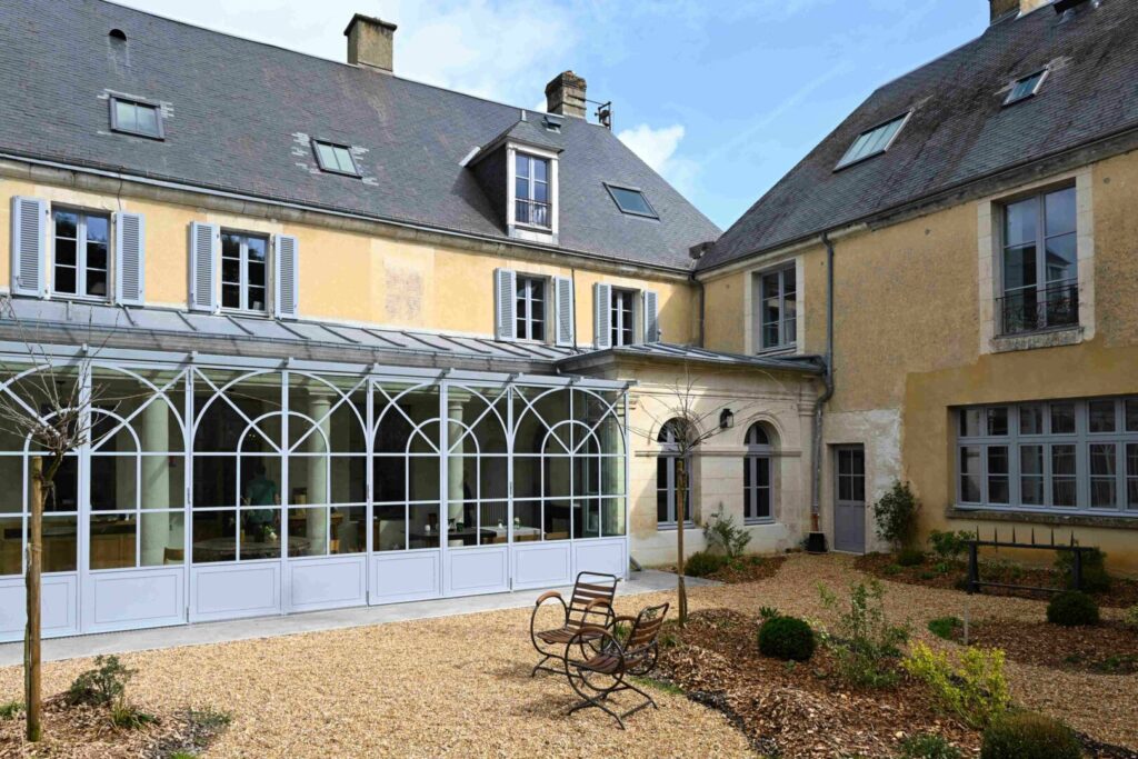 Hôtel Restaurant Les Prés, Saint-Hilaire-le-Chatel, France