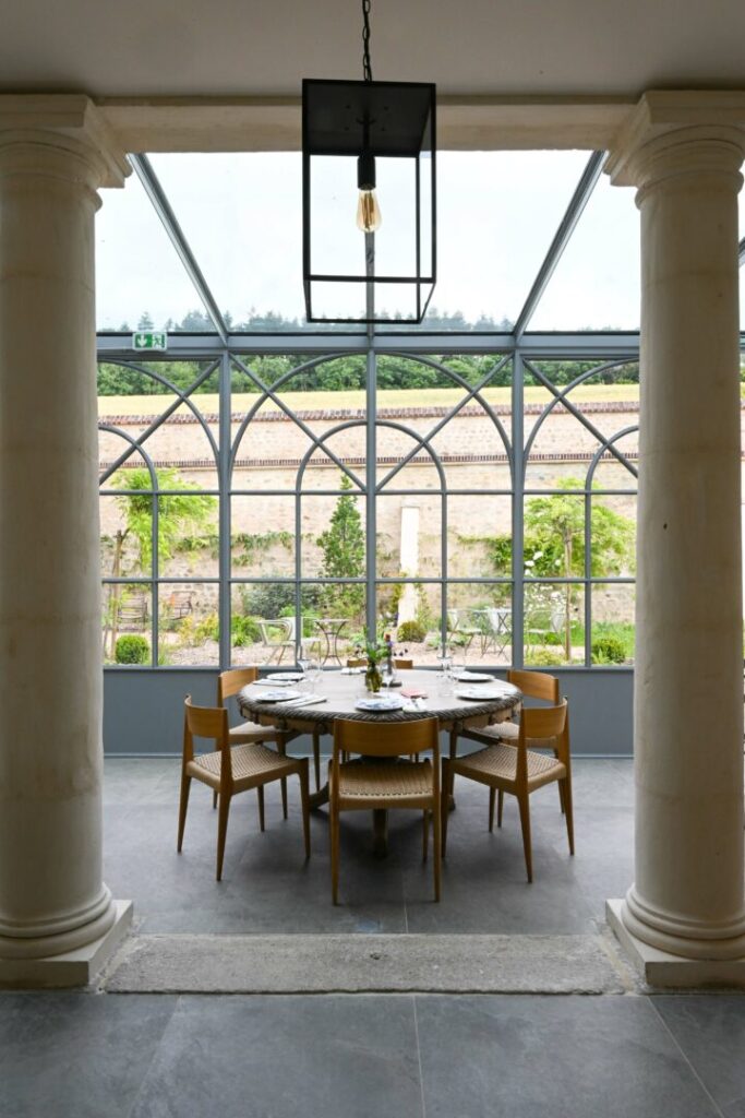 Hôtel Restaurant Les Prés - Saint-Hilaire-le-Chatel, France